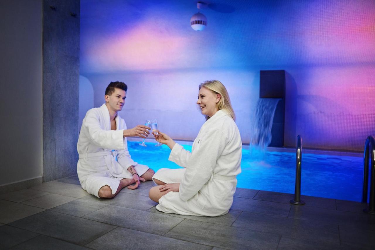 Hotel Fado Spa & Restaurant Świdnica Eksteriør bilde