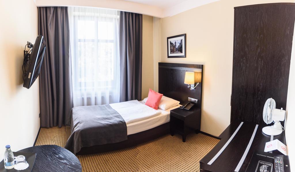 Hotel Fado Spa & Restaurant Świdnica Eksteriør bilde