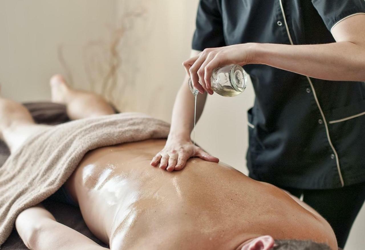 Hotel Fado Spa & Restaurant Świdnica Eksteriør bilde
